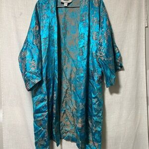 Elegant Blue Floral Kimono